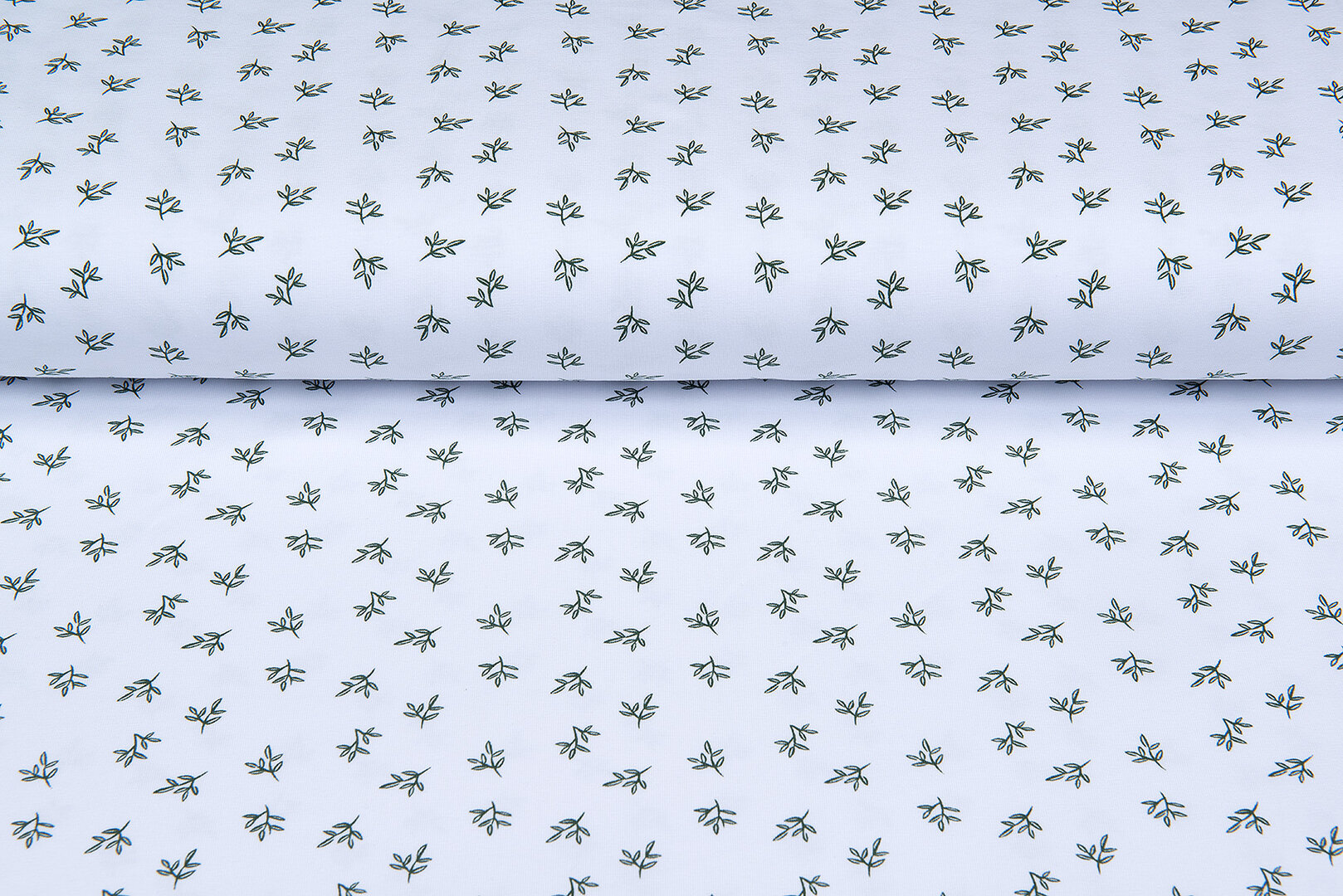 Katoenen Tricot bedrukt mini branches wit