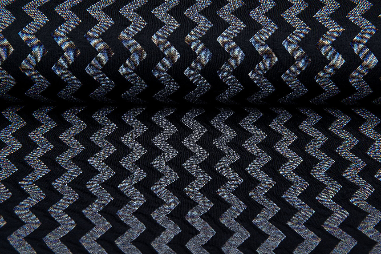 Gebreide Jacquard stof zigzag donkerblauw-grijs
