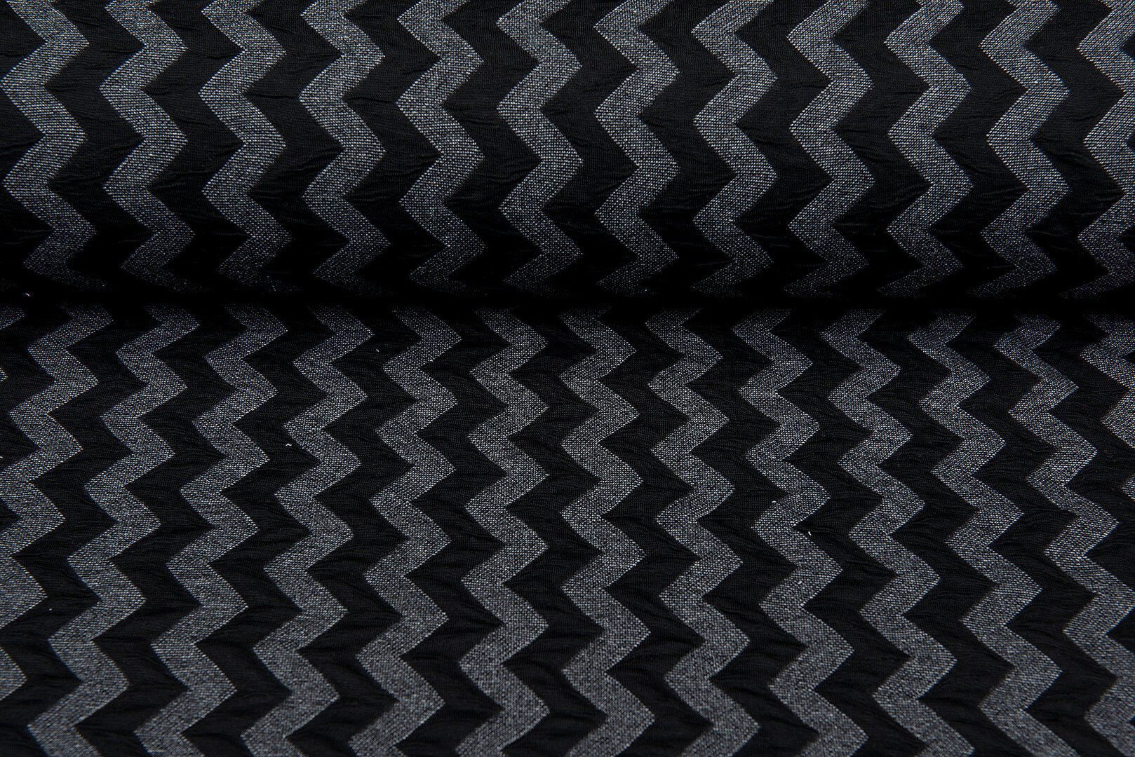 Gebreide Jacquard stof zigzag zwart-grijs