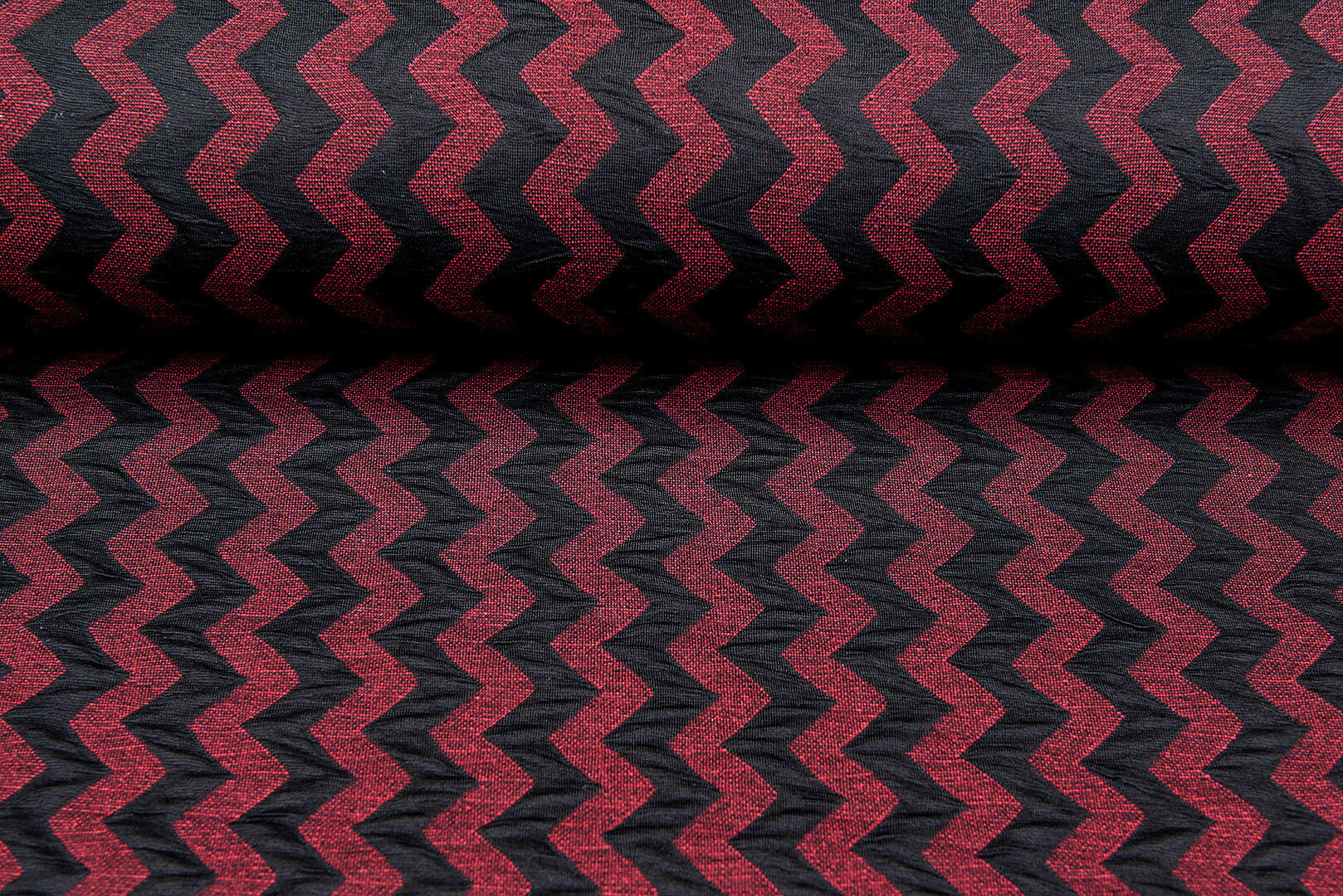 Gebreide Jacquard stof zigzag bordeaux-zwart