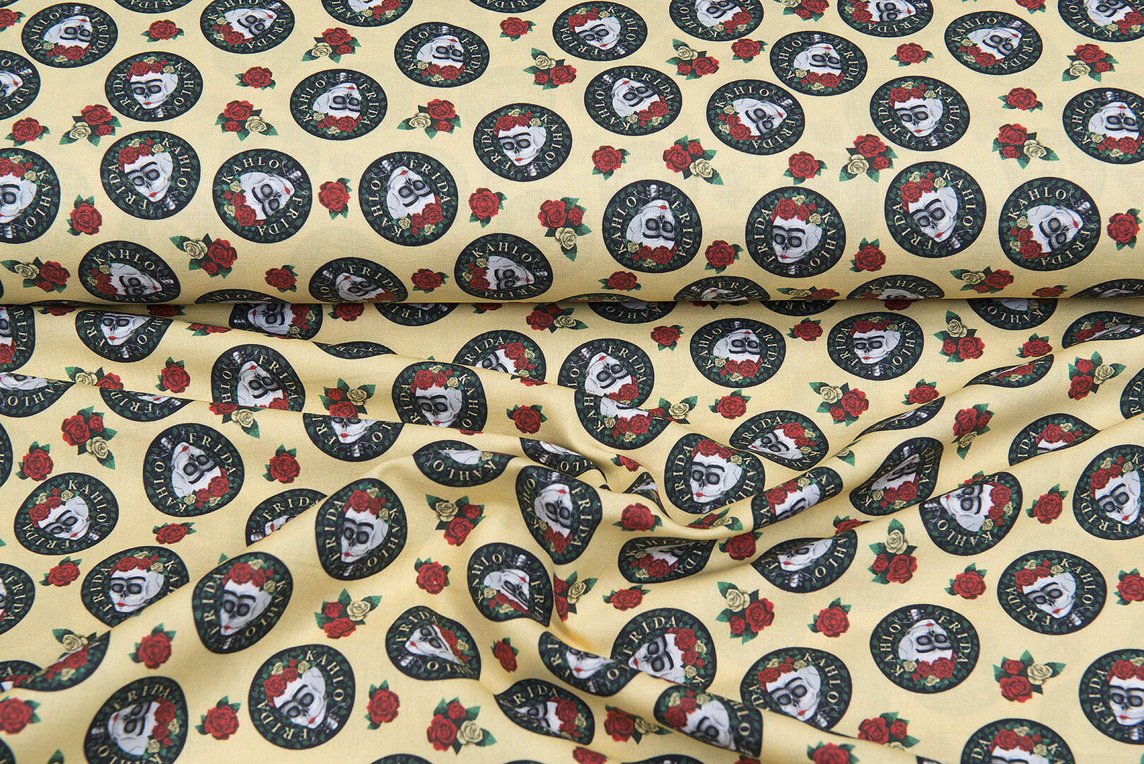 Licentie Katoen Poplin bedrukt Frida Kahlo geel