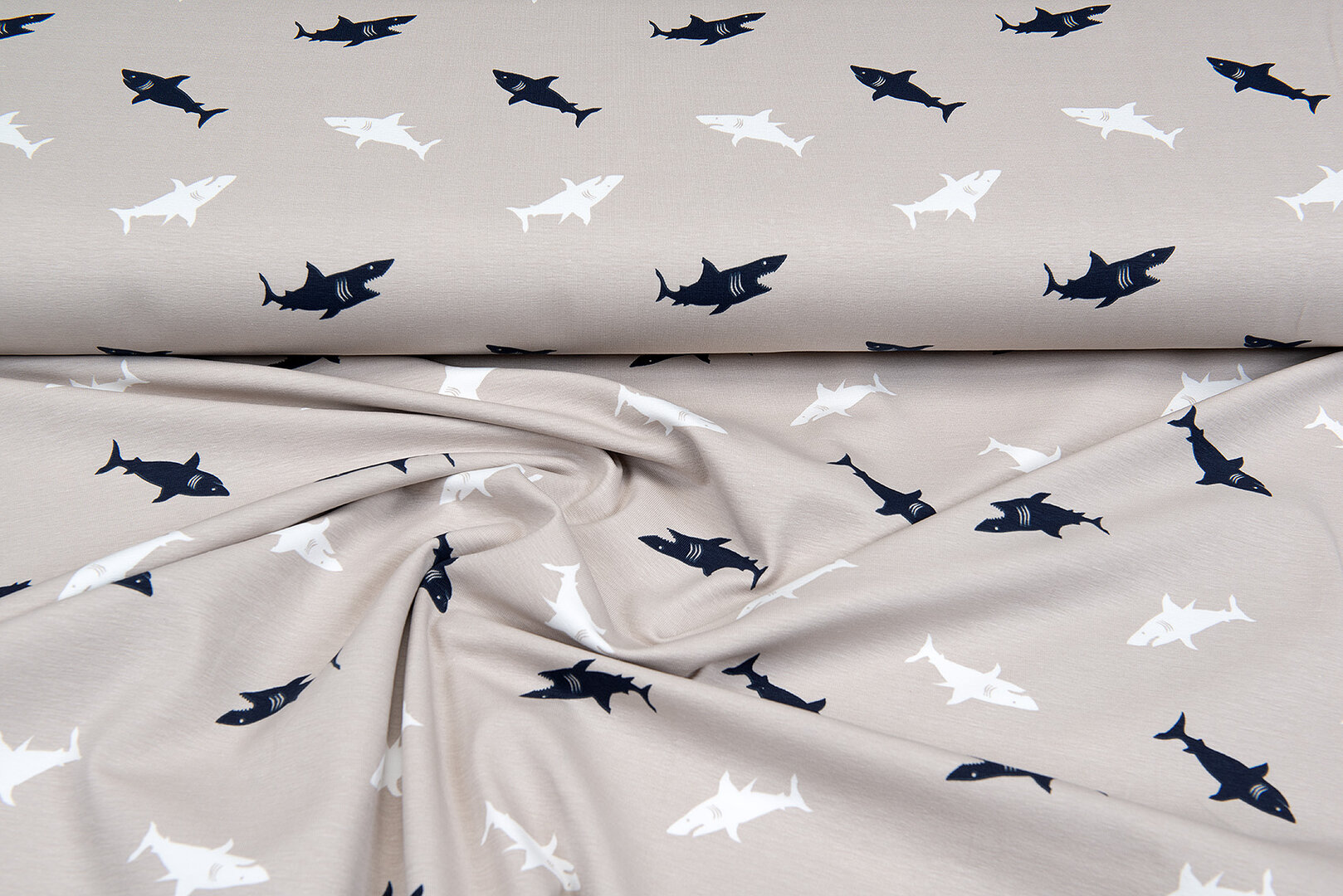 Katoenen Tricot bedrukt sharks zand-taupe