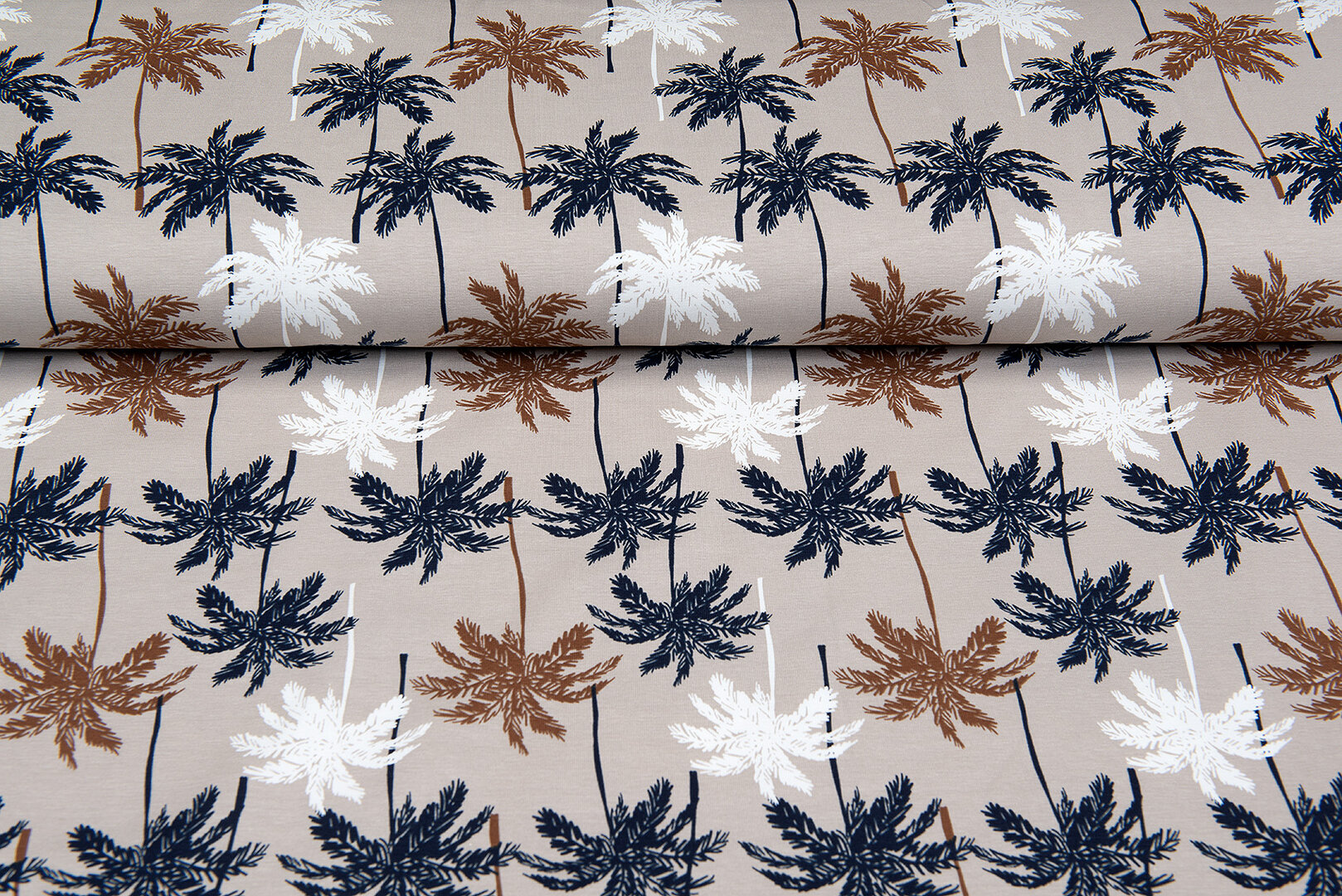 Katoenen Tricot bedrukt palm zand-taupe