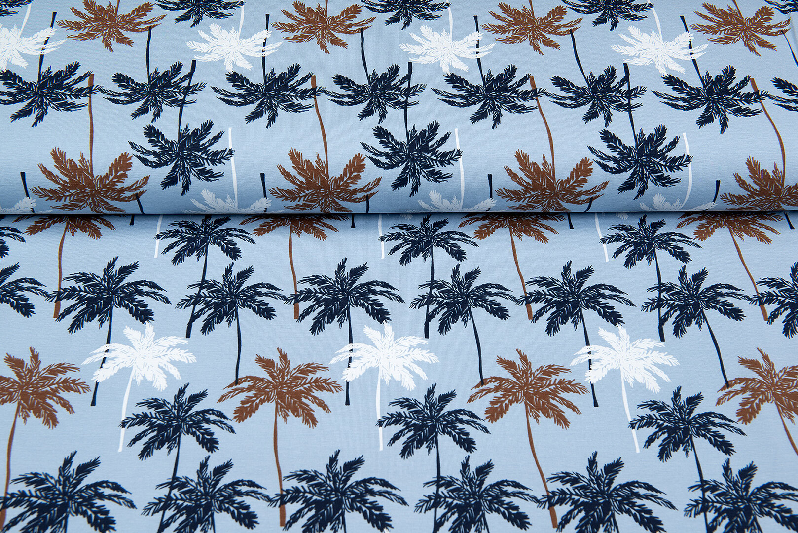 Katoenen Tricot bedrukt palm baby blauw