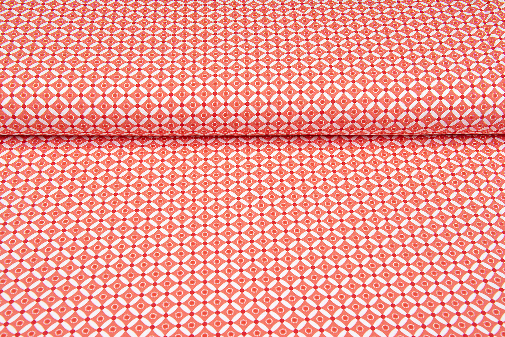 Katoenen Tricot bedrukt geo dots koraalrood