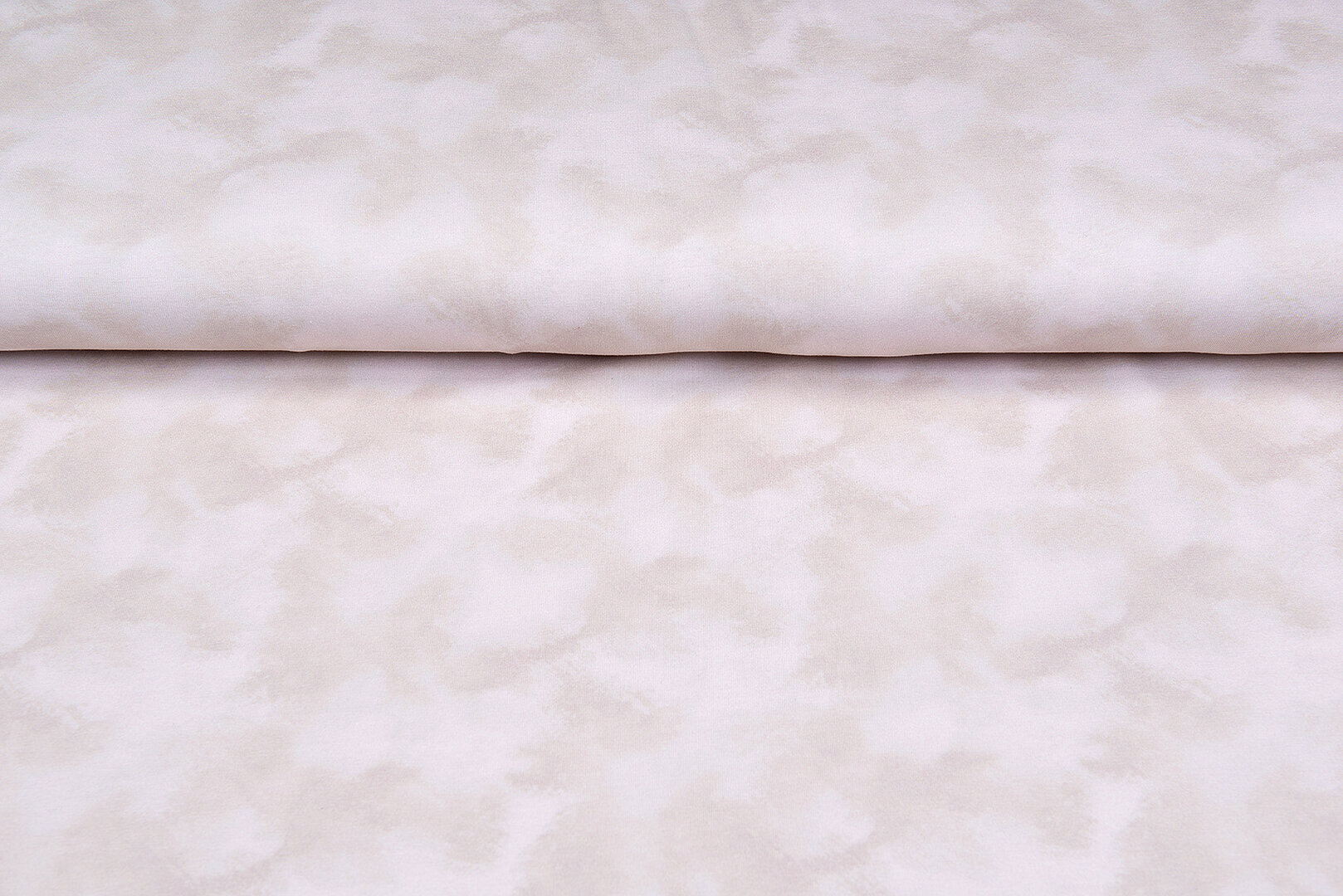 Katoenen Tricot digitaal bedrukt melange zand-beige