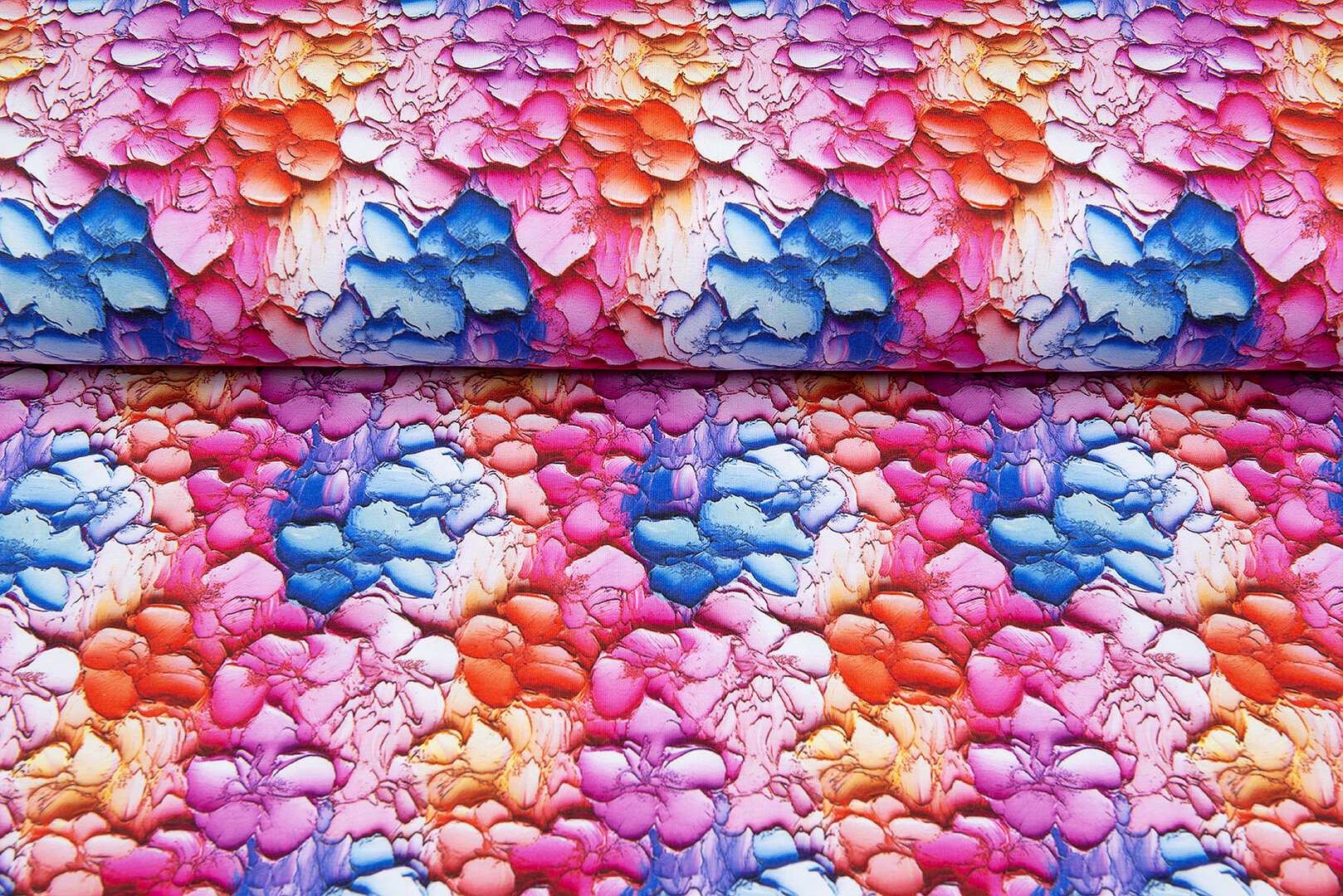 Katoenen Tricot digitaal bedrukt painted flower roze-blauw