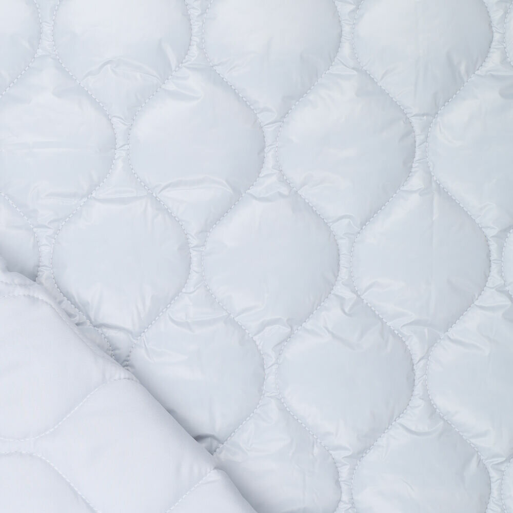 Gesteppter Snow Matelass&eacute; hellblau