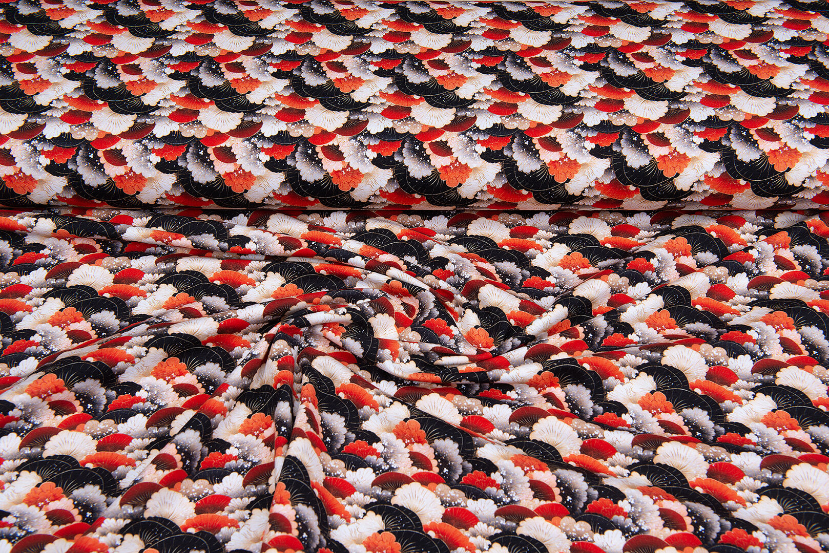 Katoenen Tricot bedrukt retro flowers rood-zwart