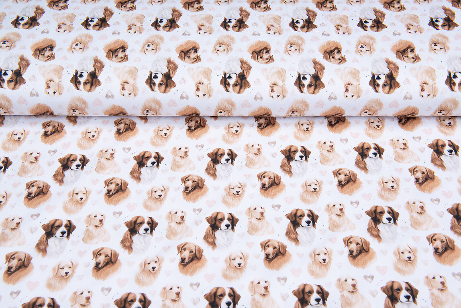 Katoenen Tricot bedrukt dogs wit