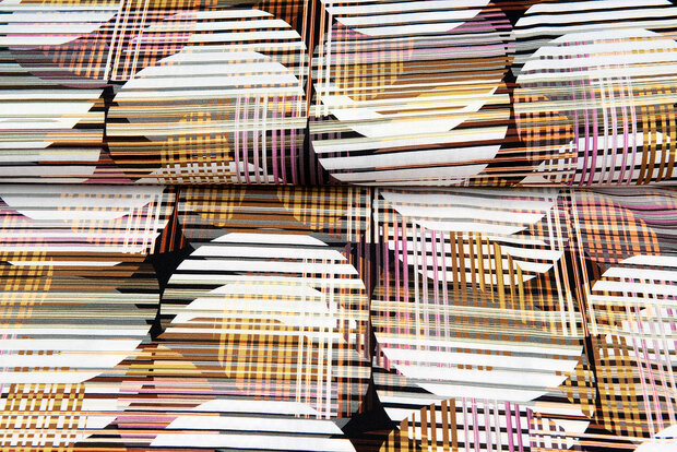 Katoenen Tricot bedrukt colorful dot stripes geel-wit