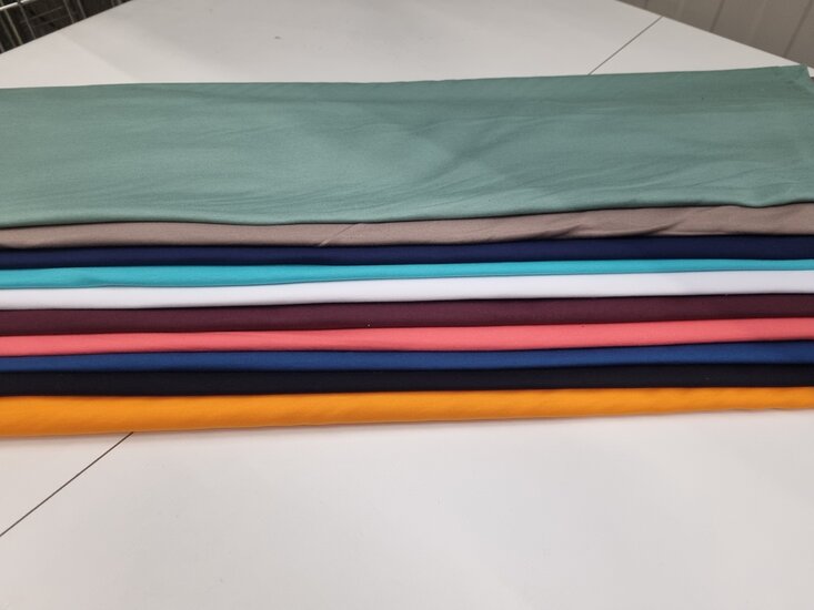 Restpakket van 10 stuks diverse french terry uni