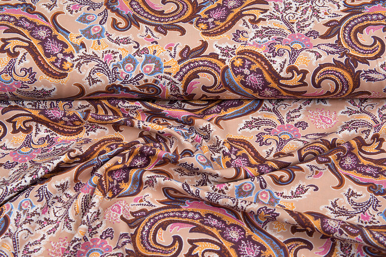 Viscose bedrukt bohemian paisley poplin stretch oudroze