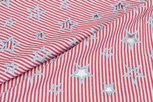 Katoen Poplin streep geborduurd ster JS363 rood-lichtgrijs