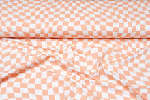 Katoenen Tricot bedrukt graphic squares zalmroze