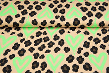 Katoenen Tricot bedrukt leopard with hearts neon groen